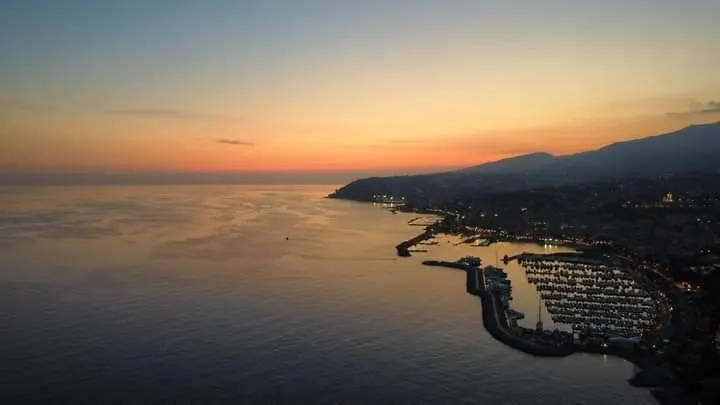 Il Sole Di Sanremo Apartment Italy